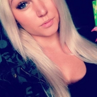 Lieve vrouw zoekt haar dekseltje