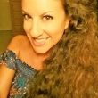 Speelkwartiertje voor deze sexy brunette?